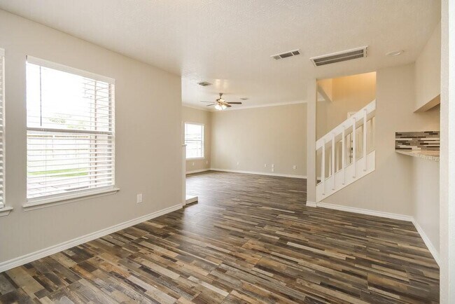 Building Photo - 15802 St Lawrence Cir
