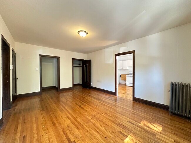 Building Photo - 3300 W Schubert Ave