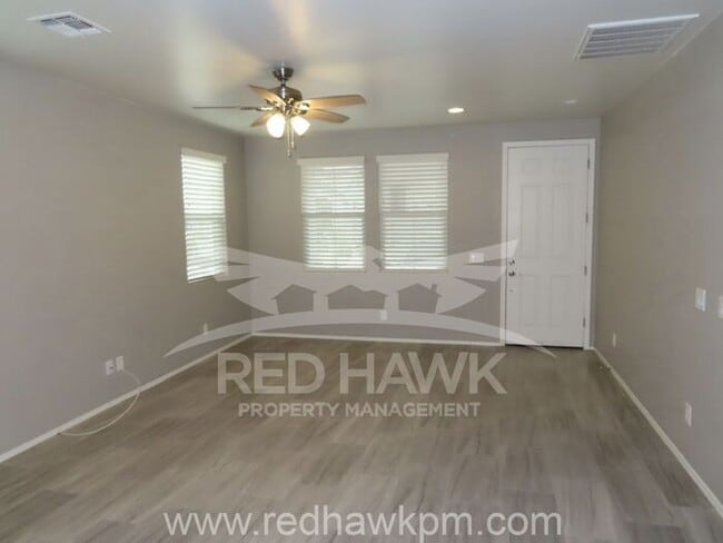 Building Photo - Charming Two Bedroom, Two Bathroom Mesa Re...