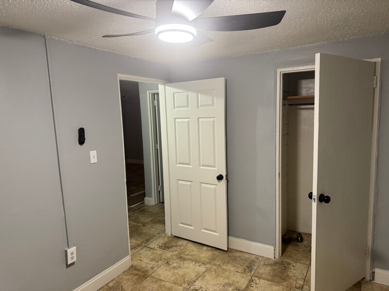 Building Photo - 1214 Gillespie Ave