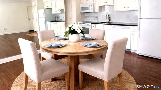 Building Photo - 391 Reef Rd