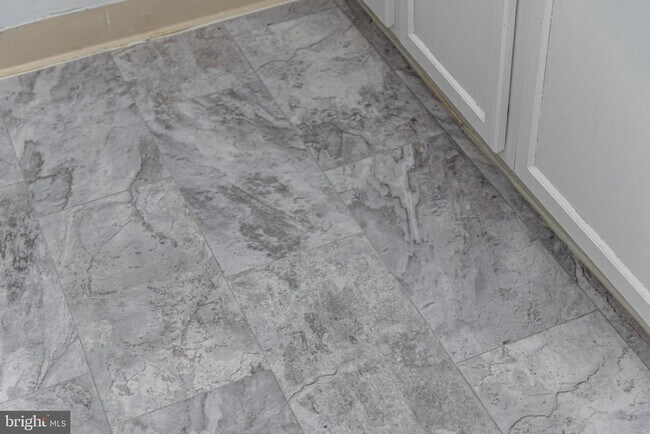 Building Photo - 7607 Eastern Ave NW