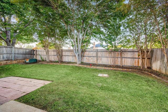 Building Photo - 1504 Ashwood Ln