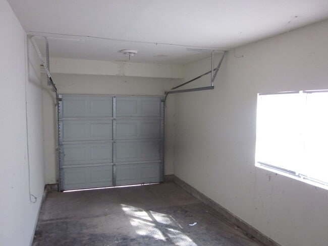 Building Photo - 1616 Currie Ln
