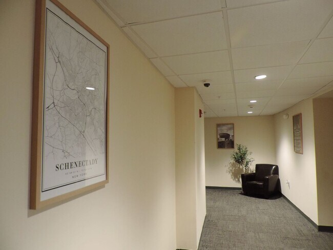 Building Photo - Luxurious 1-Bedroom Apartments in Downtown Schenectady!