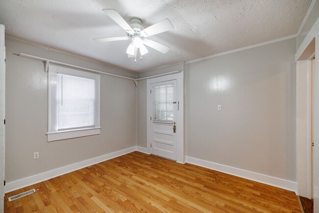 Building Photo - 2121 Simonton Bridge Rd