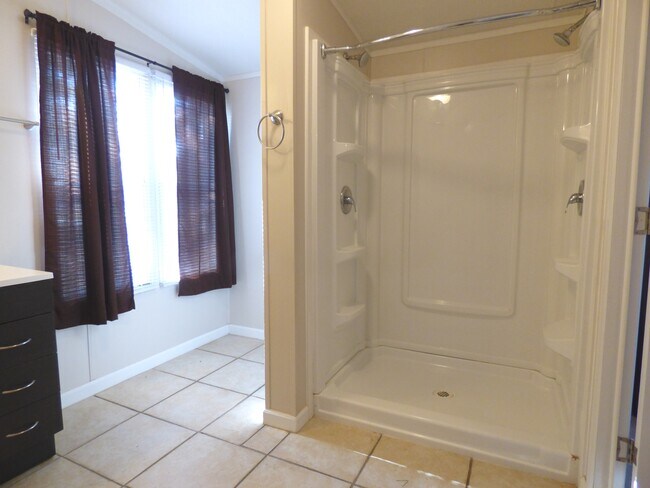 Building Photo - 111 Turtle Cove Dr