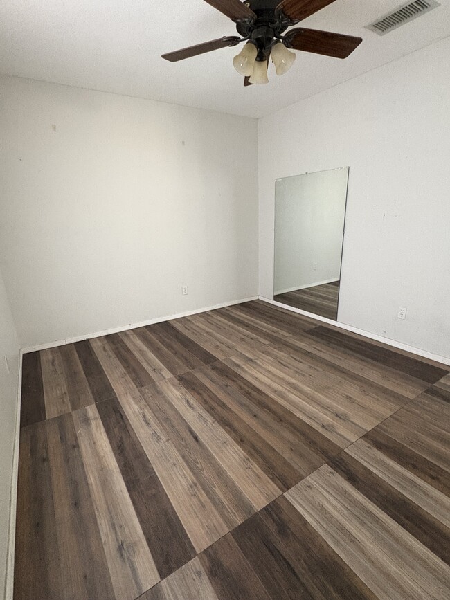 Building Photo - 8456 W Cherry Hills Dr