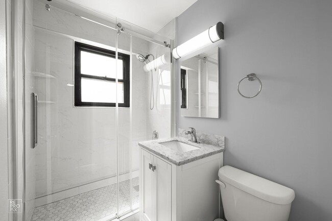 Building Photo - Lakefront's Best Living