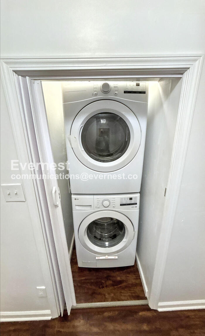 Building Photo - 7613 Virginia Ave