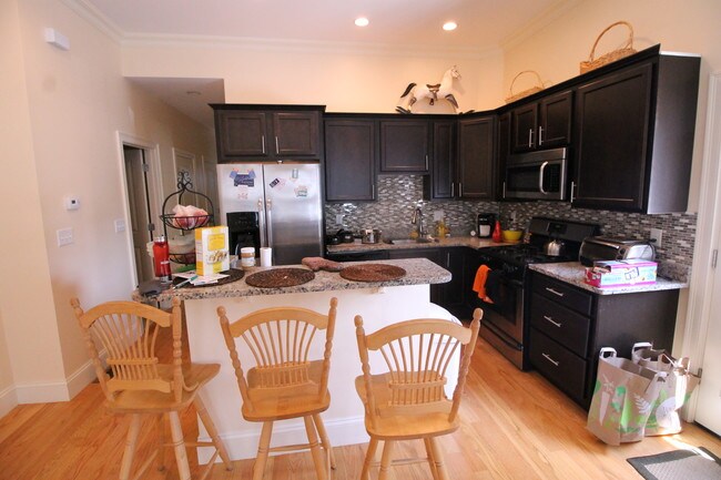 Primary Photo - 15 Nonantum Rd