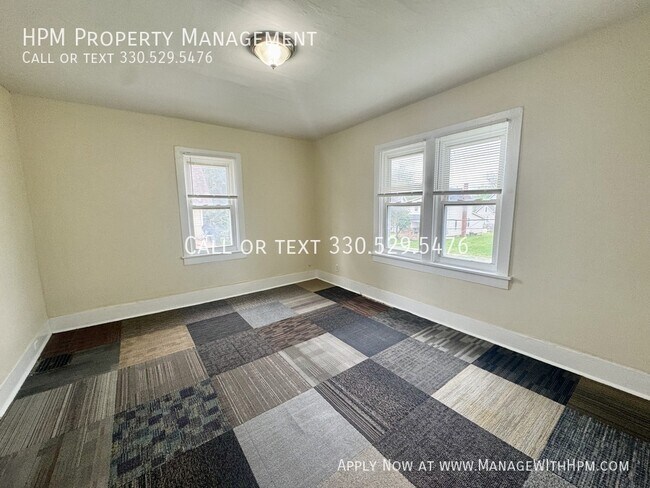 Building Photo - 202 Smith Ave SW