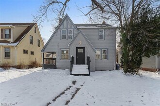 Building Photo - 3406 Henderson Rd