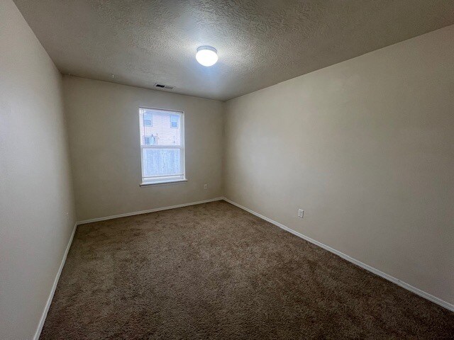 Building Photo - 3 Bed 2 Bath House in Nampa!