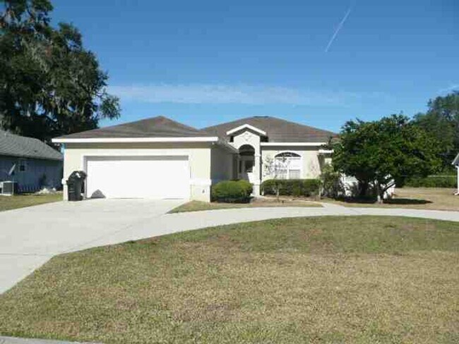 Building Photo - IDYLWILD LANE- 4 Bed/4.5 Bath Single Famil...