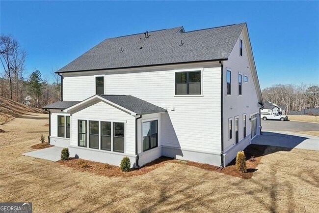 Building Photo - 2815 Medford Dr