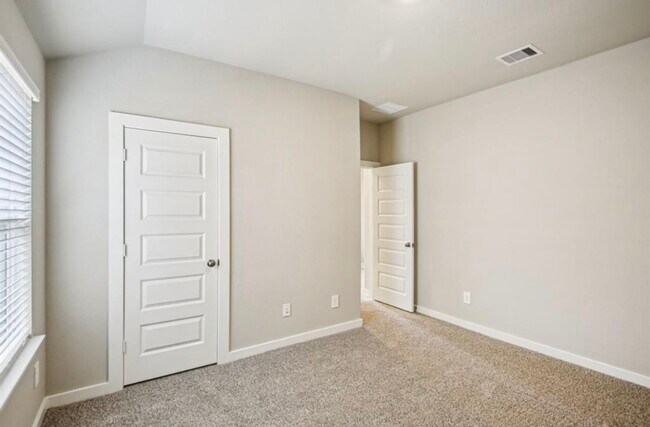 Building Photo - 6250 Brazos Trl Dr