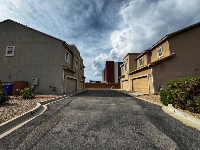 Building Photo - 11019 Marina Gate Trail NE