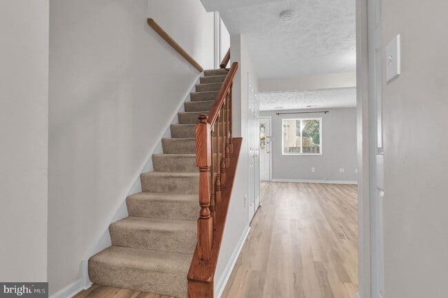 Building Photo - 8483 Aurora Ct