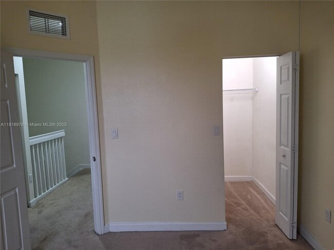 Building Photo - 9320 W 33rd Ln