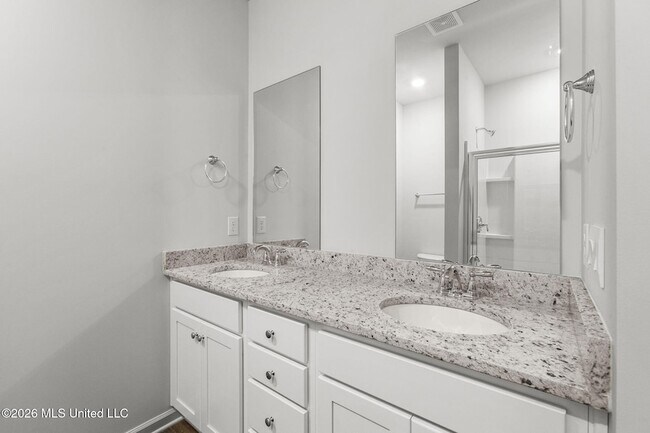 Building Photo - 621 Stillwater Cv