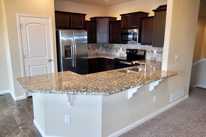 Building Photo - 5609 Shamrock Heights