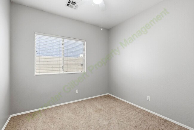 Building Photo - 35734 N Zachary Rd