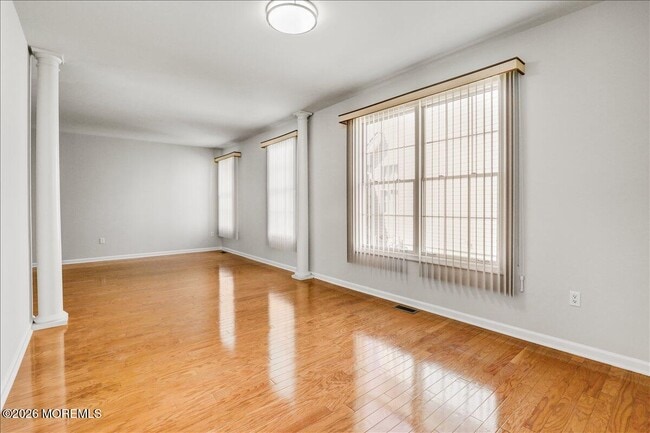 Building Photo - 3 Vancleve Rd