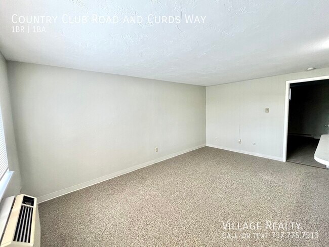 Building Photo - 681 Country Club Rd