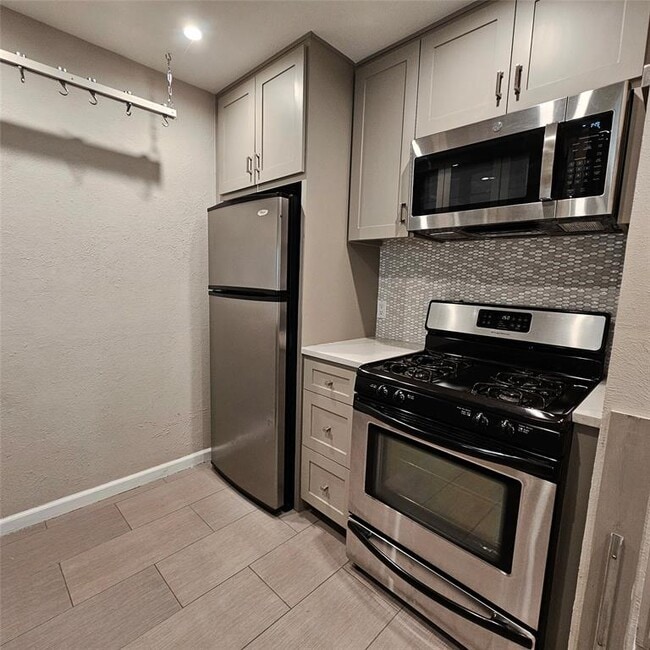 Building Photo - 7801 Shoal Creek Blvd