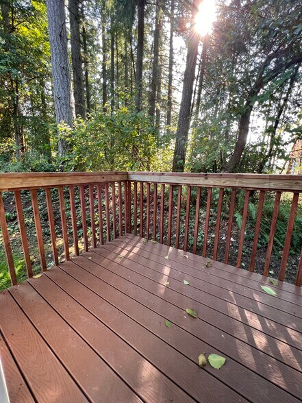 Deck perfect for BBQ - 1747 Vela Ln SW