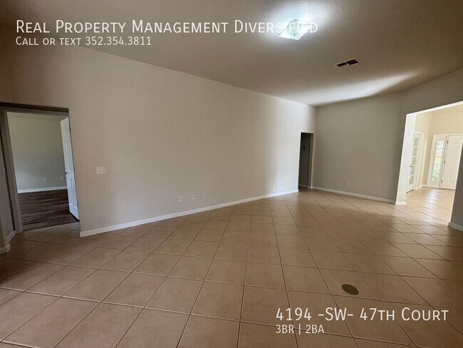 Building Photo - 4194 SW 47th Ct