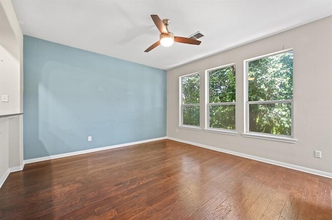 Building Photo - 1308 Central Park Ct