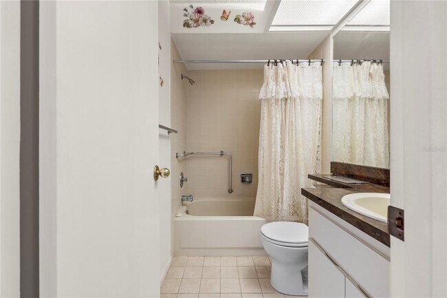 Building Photo - 8023 Feather Ct