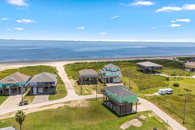 Building Photo - 804 1/2 Johnson Crawford Circle-SI ID1264805P