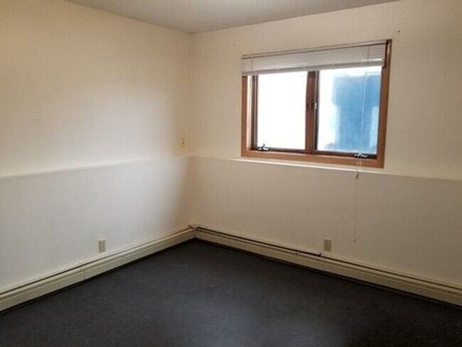 Building Photo - 322 Old Hwy 52