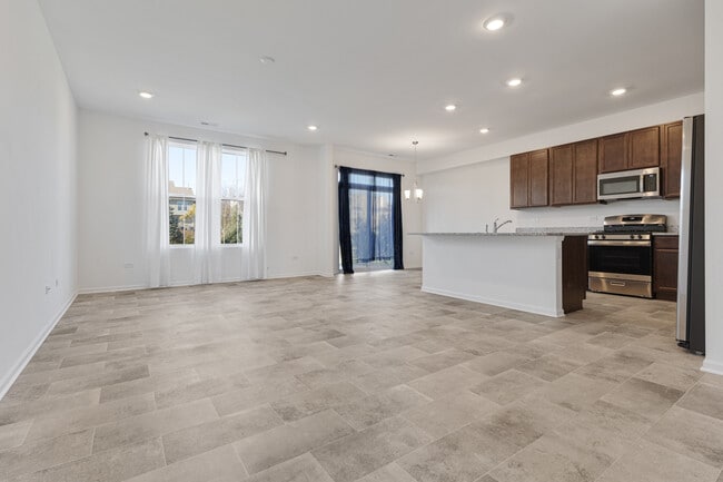 Building Photo - 4482 Chelsea Mnr Cir