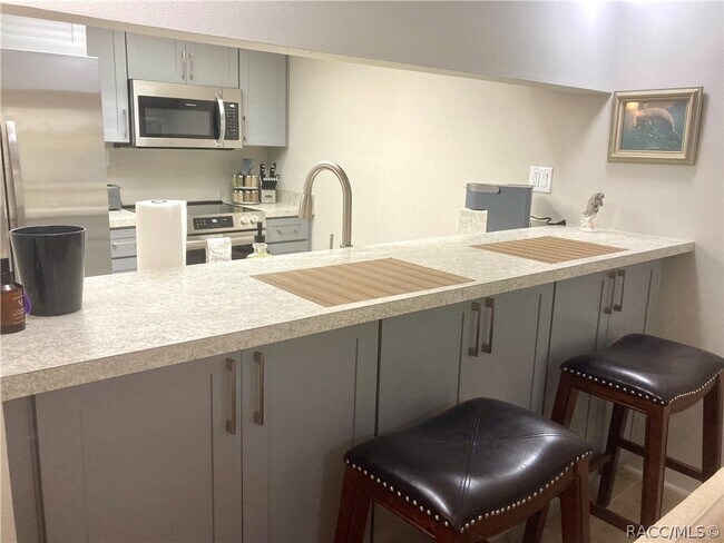 Building Photo - 11449 W Bayshore Dr