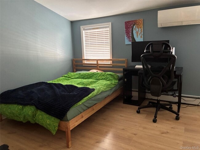 Building Photo - 65 Morning Glory Rd