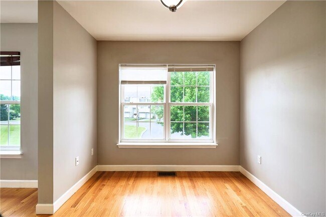 Building Photo - 2402 Rockledge Ct