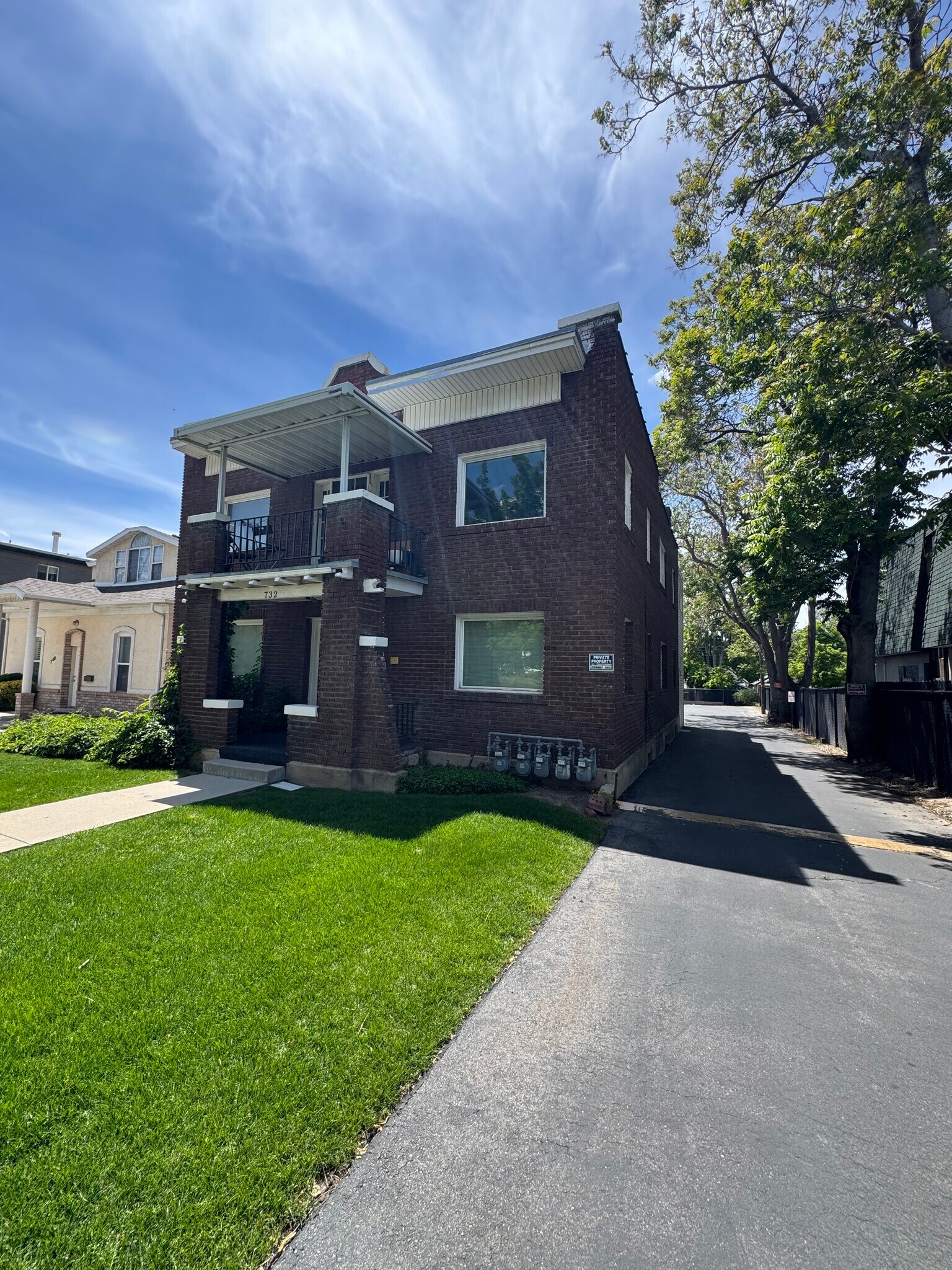 Building Photo - 732 S 900 E