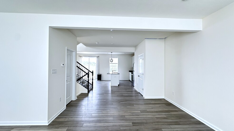 Building Photo - 106 Sweetwater Dr