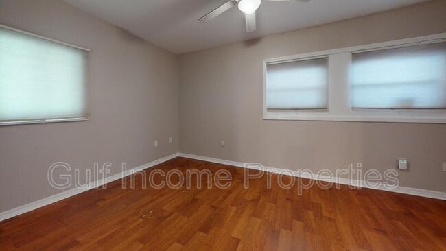 Building Photo - 1422 17th St W