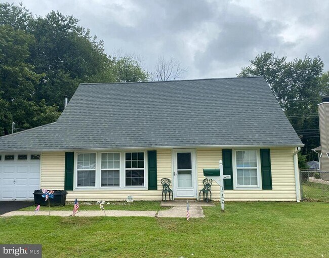 Building Photo - 142 Harmony Rd