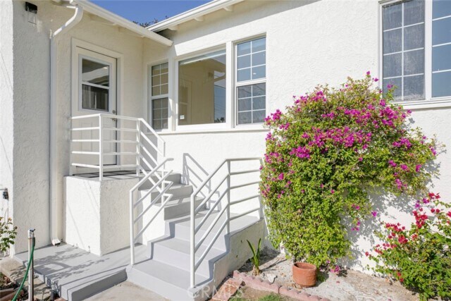 Building Photo - 1606 Bel Aire Dr