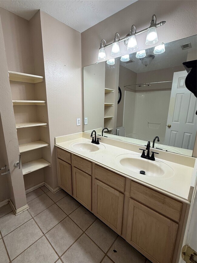 Building Photo - 20823 Camphor Tree Dr