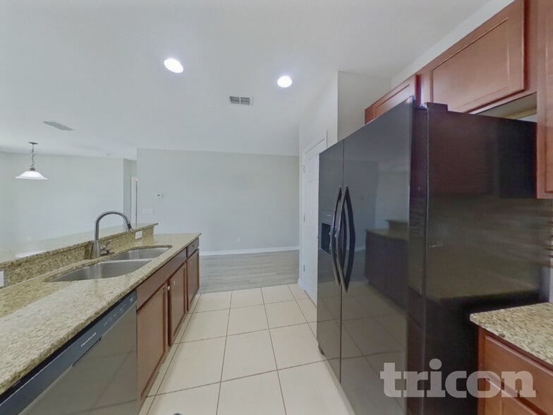 Building Photo - 4925 Rockvale Dr