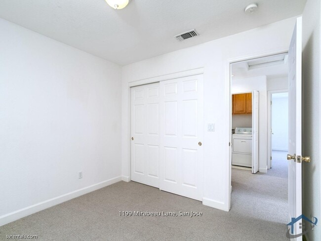 Building Photo - 1199 Mirabeau Ln