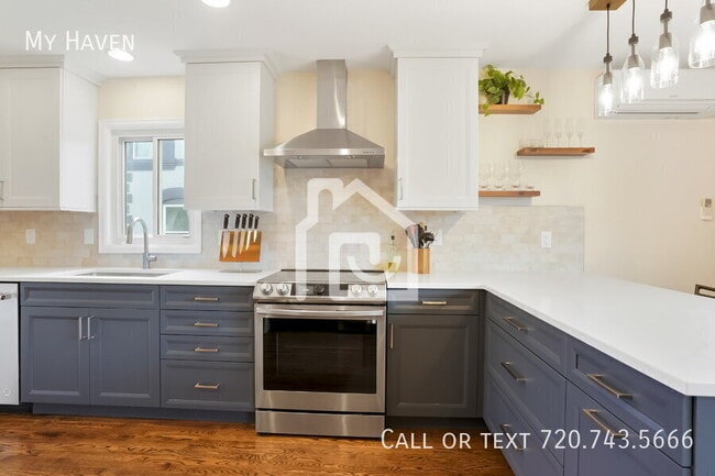 Building Photo - 481 S Washington St