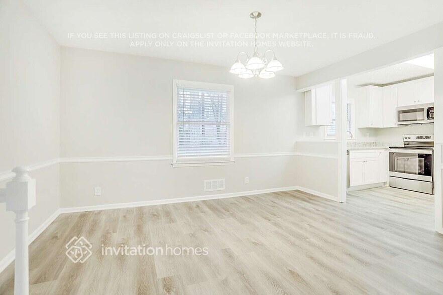 Building Photo - 399 Dorsey Cir SW